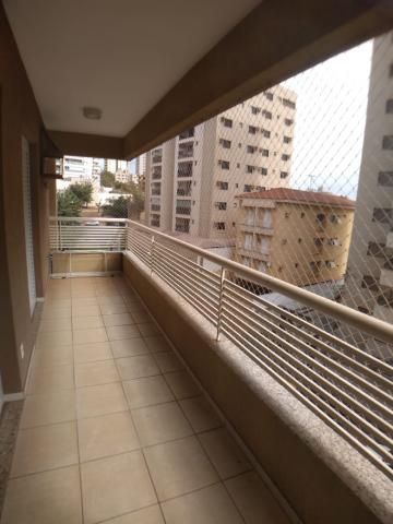 Alugar Apartamento / Padrão em Ribeirão Preto R$ 1.600,00 - Foto 1