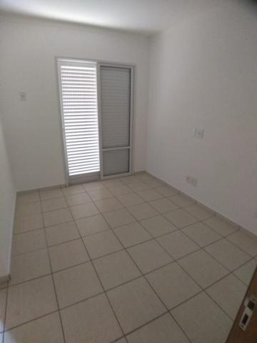 Alugar Apartamento / Padrão em Ribeirão Preto R$ 1.600,00 - Foto 9