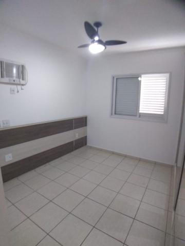 Alugar Apartamento / Padrão em Ribeirão Preto R$ 1.600,00 - Foto 13