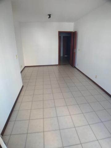 Alugar Apartamento / Padrão em Ribeirão Preto R$ 1.300,00 - Foto 2