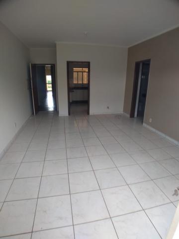 Alugar Apartamento / Padrão em Ribeirão Preto R$ 1.550,00 - Foto 3