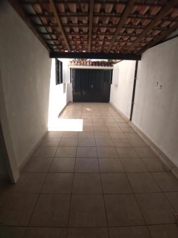 Alugar Casa / Padrão em Ribeirão Preto R$ 2.700,00 - Foto 2