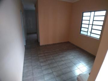 Alugar Casa / Padrão em Ribeirão Preto R$ 1.200,00 - Foto 9