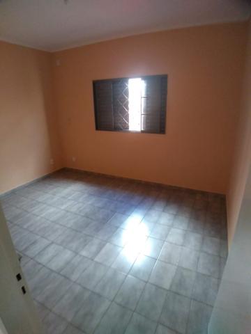 Alugar Casa / Padrão em Ribeirão Preto R$ 1.200,00 - Foto 12