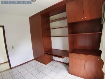 Alugar Apartamento / Padrão em Ribeirão Preto R$ 1.800,00 - Foto 5