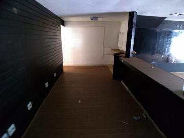 Alugar Comercial padrão / Casa comercial em Ribeirão Preto R$ 4.500,00 - Foto 2