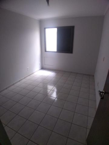 Alugar Apartamento / Padrão em Ribeirão Preto R$ 950,00 - Foto 8