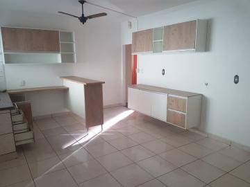 Alugar Casa / Padrão em Ribeirão Preto R$ 1.100,00 - Foto 17