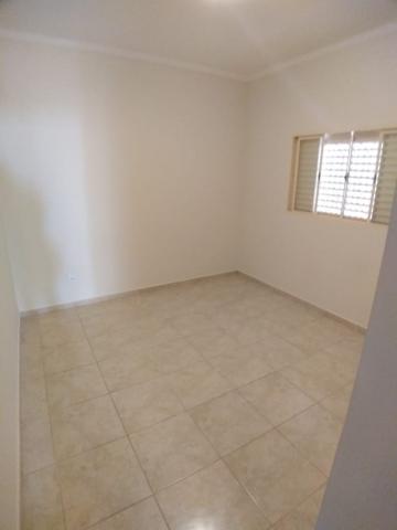 Alugar Casa / Padrão em Ribeirão Preto R$ 900,00 - Foto 6