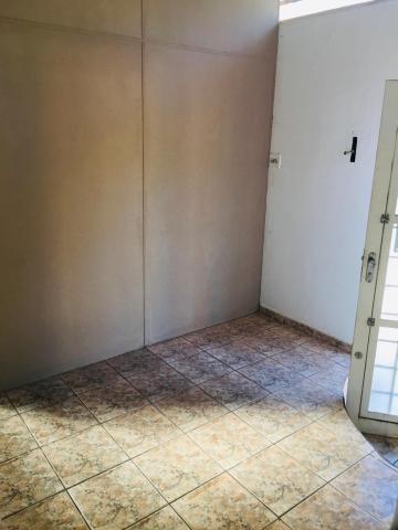 Alugar Comercial padrão / Casa comercial em Ribeirão Preto R$ 700,00 - Foto 4