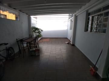 Alugar Casa / Padrão em Ribeirão Preto R$ 750,00 - Foto 2