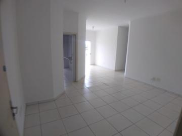 Alugar Apartamento / Padrão em Ribeirão Preto R$ 850,00 - Foto 3