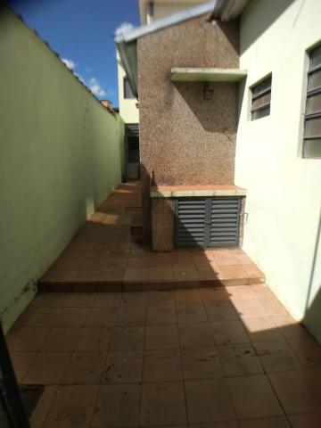 Alugar Casa / Padrão em Ribeirão Preto R$ 1.800,00 - Foto 17