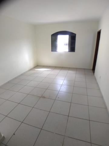 Alugar Casa / Padrão em Ribeirão Preto R$ 1.800,00 - Foto 14