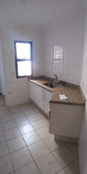 Alugar Apartamento / Padrão em Ribeirão Preto R$ 800,00 - Foto 8