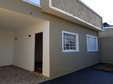 Casa / Padrão em Ribeirão Preto Alugar por R$1.300,00