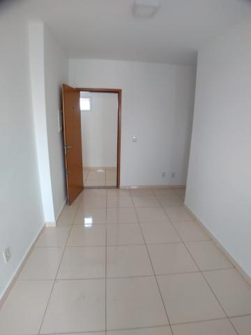 Alugar Apartamento / Padrão em Ribeirão Preto R$ 1.500,00 - Foto 3