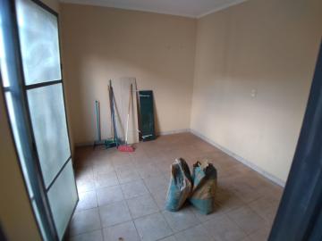 Alugar Casa / Padrão em Ribeirão Preto R$ 1.000,00 - Foto 17