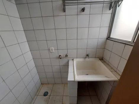 Alugar Apartamento / Padrão em Ribeirão Preto R$ 990,00 - Foto 5