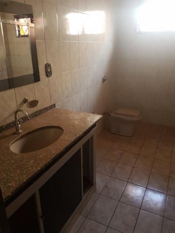 Alugar Casa / Padrão em Ribeirão Preto R$ 1.300,00 - Foto 8