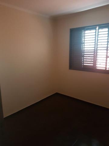 Alugar Casa / Padrão em Ribeirão Preto R$ 1.300,00 - Foto 9