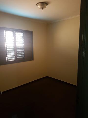 Alugar Casa / Padrão em Ribeirão Preto R$ 1.300,00 - Foto 10