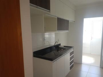 Alugar Apartamento / Padrão em Ribeirão Preto R$ 1.600,00 - Foto 13