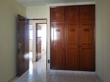 Alugar Apartamento / Padrão em Ribeirão Preto R$ 1.500,00 - Foto 15