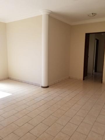 Apartamento / Padrão em Ribeirão Preto 