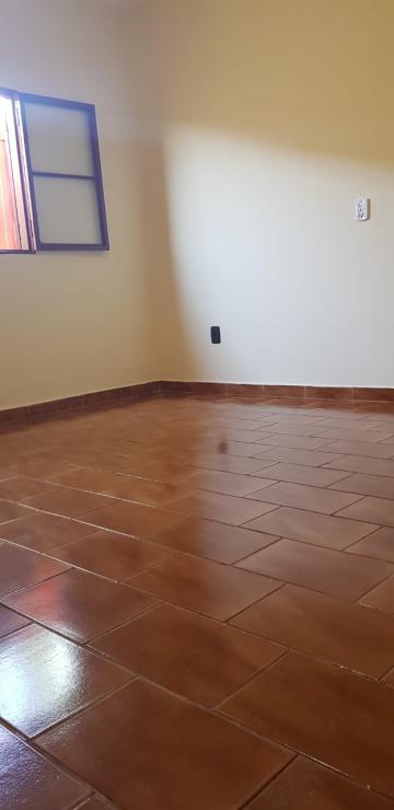 Alugar Casa / Padrão em Ribeirão Preto R$ 1.300,00 - Foto 8