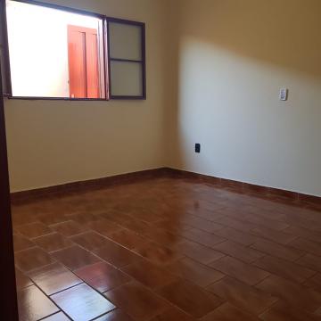 Alugar Casa / Padrão em Ribeirão Preto R$ 1.300,00 - Foto 11