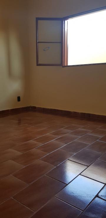 Alugar Casa / Padrão em Ribeirão Preto R$ 1.300,00 - Foto 12