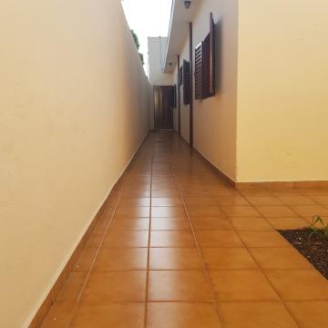 Alugar Casa / Padrão em Ribeirão Preto R$ 1.300,00 - Foto 16