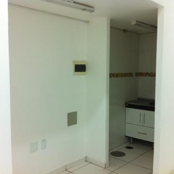 Alugar Comercial condomínio / Sala comercial em Ribeirão Preto R$ 1.700,00 - Foto 4