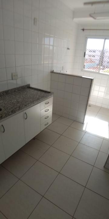 Alugar Apartamentos / Padrão em Ribeirão Preto R$ 1.100,00 - Foto 15