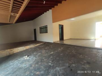 Alugar Casa / Padrão em Pradópolis R$ 3.000,00 - Foto 2