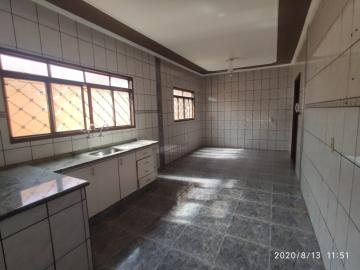 Alugar Casa / Padrão em Pradópolis R$ 3.000,00 - Foto 13