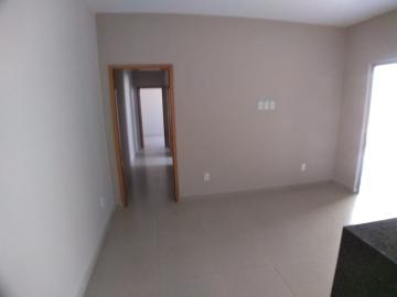 Alugar Casa / Padrão em Ribeirão Preto R$ 1.550,00 - Foto 3