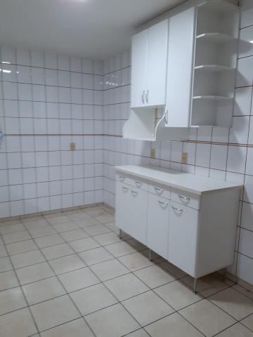 Alugar Apartamento / Padrão em Ribeirão Preto R$ 1.300,00 - Foto 14