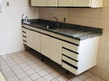 Alugar Apartamento / Padrão em Ribeirão Preto R$ 1.150,00 - Foto 8