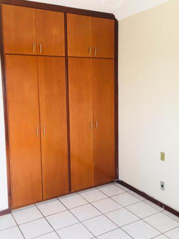 Alugar Apartamento / Padrão em Ribeirão Preto R$ 1.150,00 - Foto 17