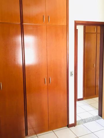 Alugar Apartamento / Padrão em Ribeirão Preto R$ 1.150,00 - Foto 22