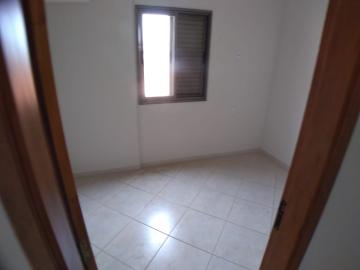 Alugar Apartamento / Padrão em Ribeirão Preto R$ 1.000,00 - Foto 10