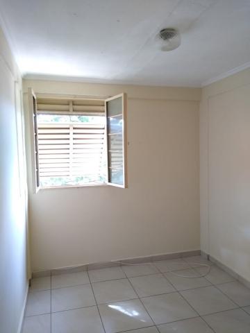 Alugar Apartamento / Padrão em Ribeirão Preto R$ 750,00 - Foto 7