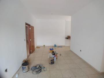 Alugar Apartamento / Padrão em Ribeirão Preto R$ 1.000,00 - Foto 2