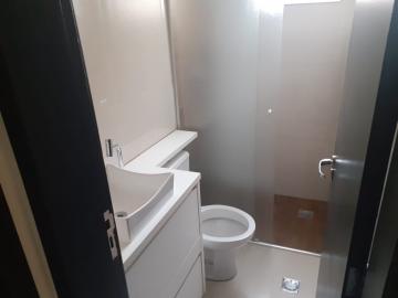 Alugar Apartamento / Padrão em Ribeirão Preto R$ 1.200,00 - Foto 3