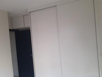 Alugar Apartamento / Padrão em Ribeirão Preto R$ 1.200,00 - Foto 8