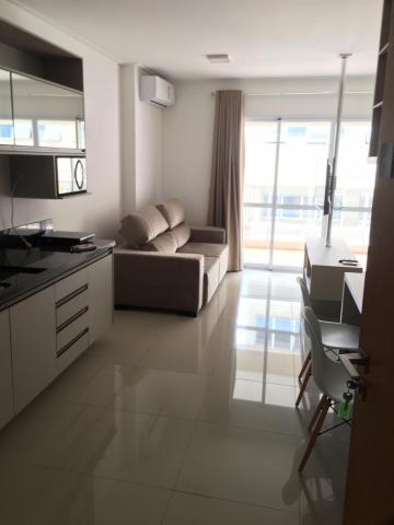 Apartamento / Kitnet em Ribeirão Preto Alugar por R$2.200,00