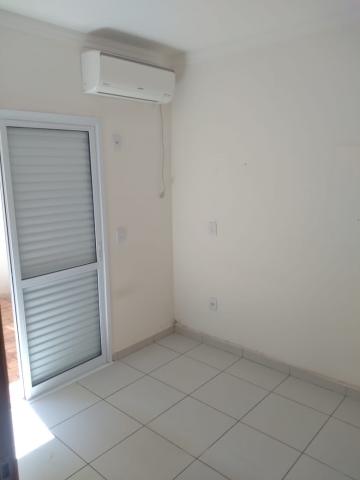 Alugar Apartamento / Padrão em Ribeirão Preto R$ 1.000,00 - Foto 11