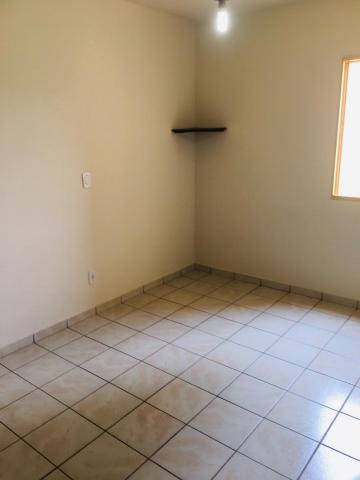 Alugar Apartamento / Padrão em Ribeirão Preto R$ 800,00 - Foto 16